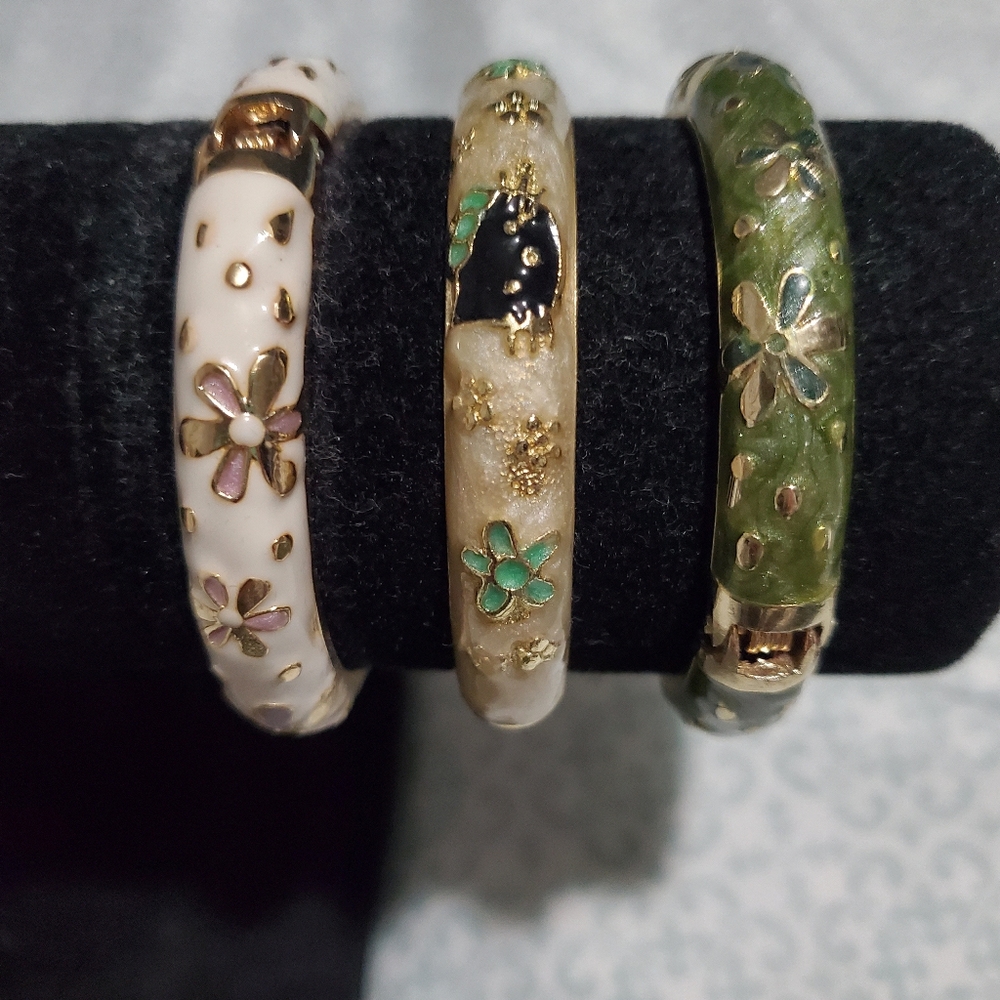 3 Hawaiian Bracelets